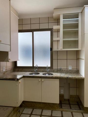 Comprar Apartamentos / Padrão em Ribeirão Preto R$ 690.000,00 - Foto 11