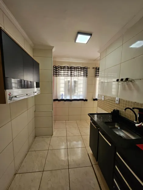 Apartamentos / Padrão em Ribeirão Preto 