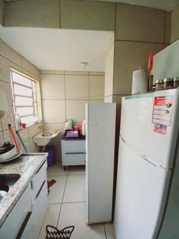Alugar Apartamentos / Padrão em Ribeirão Preto R$ 780,00 - Foto 9