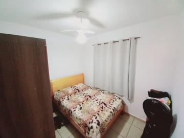 Alugar Apartamentos / Padrão em Ribeirão Preto R$ 780,00 - Foto 3