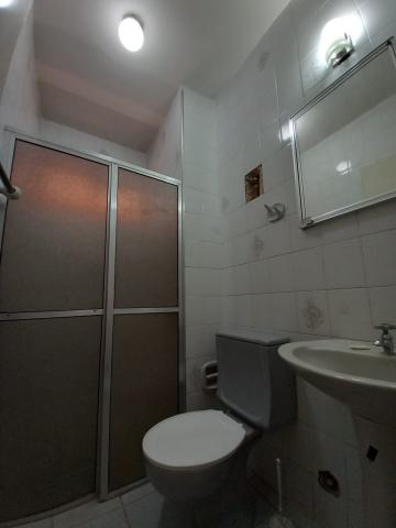 Alugar Apartamentos / Padrão em Ribeirão Preto R$ 600,00 - Foto 4