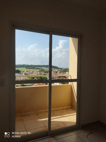 Alugar Apartamentos / Padrão em Ribeirão Preto R$ 900,00 - Foto 2