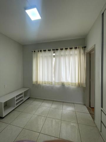 Alugar Apartamentos / Padrão em Ribeirão Preto R$ 500,00 - Foto 4