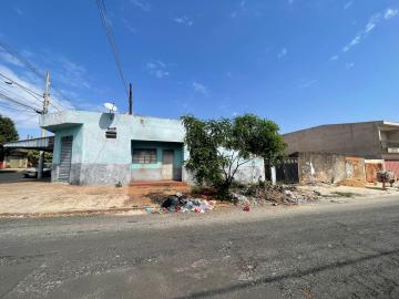 Alugar Casas / Padrão em Ribeirão Preto R$ 650,00 - Foto 14