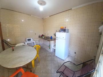 Casas / Padrão em Ribeirão Preto Alugar por R$450,00