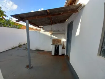 Alugar Casas / Padrão em Ribeirão Preto R$ 600,00 - Foto 5