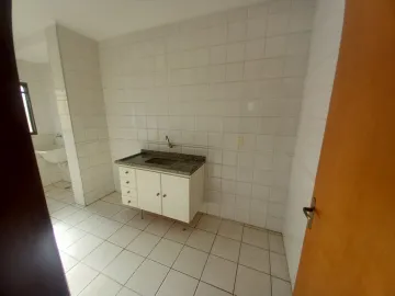 Alugar Apartamentos / Padrão em Ribeirão Preto R$ 800,00 - Foto 3