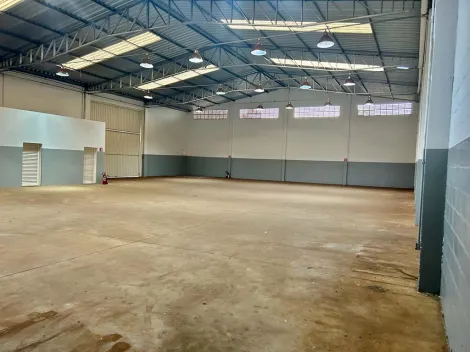imagem 3 - Galpão comercial de 330m² para locação e venda - Jardim Jóquei Clube imagem 3 - Galpão comercial de 330m² para locação e venda - Jardim Jóquei Clube