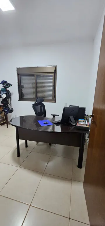 Alugar Apartamentos / Padrão em Ribeirão Preto R$ 2.000,00 - Foto 5