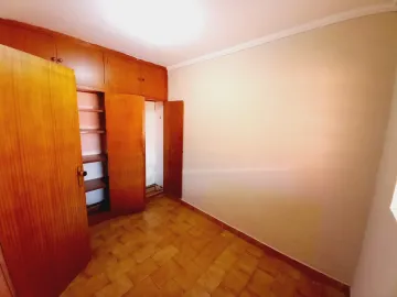 Alugar Casas / Padrão em Ribeirão Preto R$ 1.650,00 - Foto 4