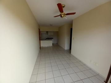 Alugar Apartamentos / Padrão em Ribeirão Preto R$ 800,00 - Foto 3