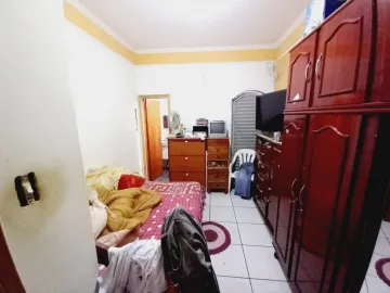 Alugar Casas / Padrão em Ribeirão Preto R$ 800,00 - Foto 4