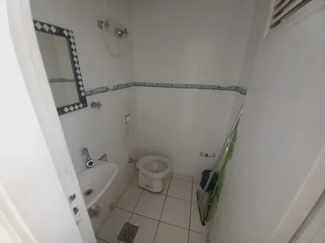 Alugar Apartamentos / Padrão em Ribeirão Preto R$ 1.800,00 - Foto 4