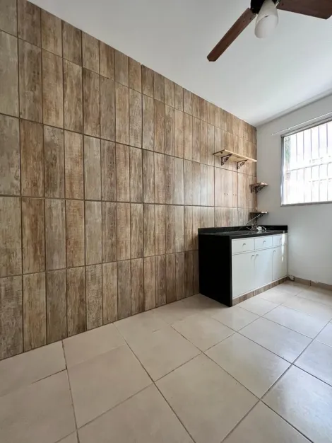 Alugar Apartamentos / Padrão em Ribeirão Preto R$ 1.200,00 - Foto 3