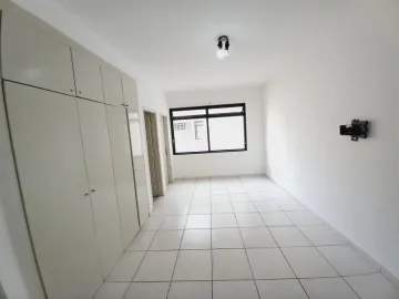 Apartamentos / Padrão em Ribeirão Preto 