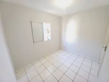 Alugar Apartamentos / Padrão em Ribeirão Preto R$ 950,00 - Foto 2