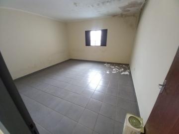 Alugar Casas / Padrão em Ribeirão Preto R$ 1.000,00 - Foto 3