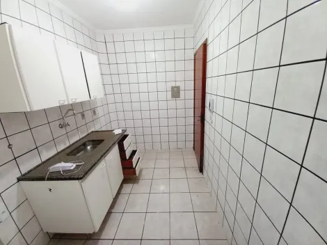 Alugar Apartamentos / Padrão em Ribeirão Preto R$ 750,00 - Foto 4