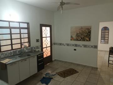 Alugar Casas / Padrão em Ribeirão Preto R$ 1.080,00 - Foto 5