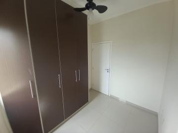 Alugar Apartamentos / Padrão em Ribeirão Preto R$ 1.300,00 - Foto 3