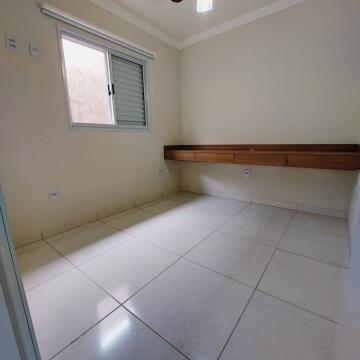 Alugar Casas / Padrão em Ribeirão Preto R$ 2.000,00 - Foto 5