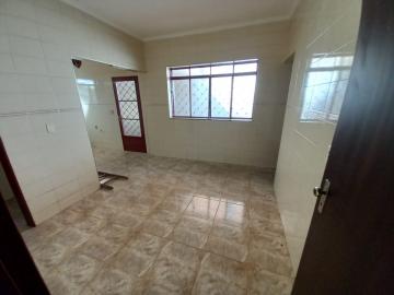 Alugar Casas / Padrão em Ribeirão Preto R$ 2.200,00 - Foto 4