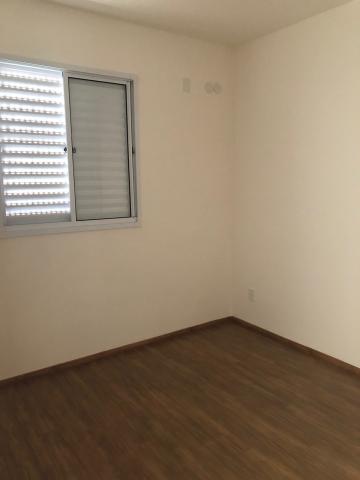 Alugar Apartamentos / Padrão em Bonfim Paulista R$ 1.100,00 - Foto 2