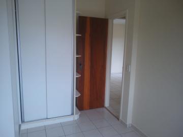 Alugar Apartamentos / Padrão em Ribeirão Preto R$ 1.100,00 - Foto 10