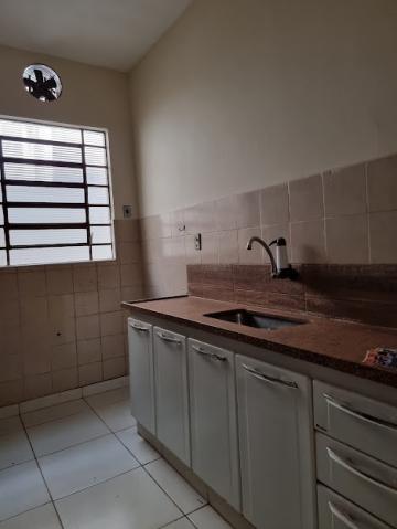 Alugar Casas / Padrão em Ribeirão Preto R$ 1.700,00 - Foto 18
