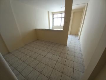 Alugar Apartamentos / Padrão em Ribeirão Preto R$ 650,00 - Foto 3