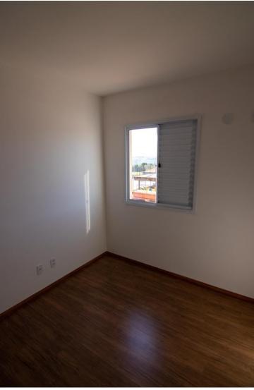 Comprar Apartamentos / Padrão em Araraquara R$ 195.000,00 - Foto 1