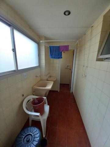 Alugar Apartamentos / Padrão em Ribeirão Preto R$ 1.400,00 - Foto 8