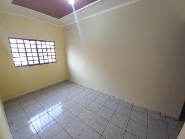 Casas / Padrão em Ribeirão Preto Alugar por R$900,00