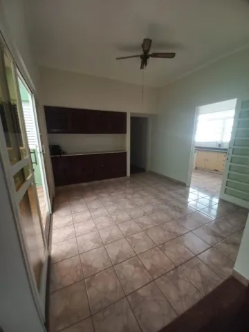 Alugar Casas / Padrão em Ribeirão Preto R$ 3.300,00 - Foto 7