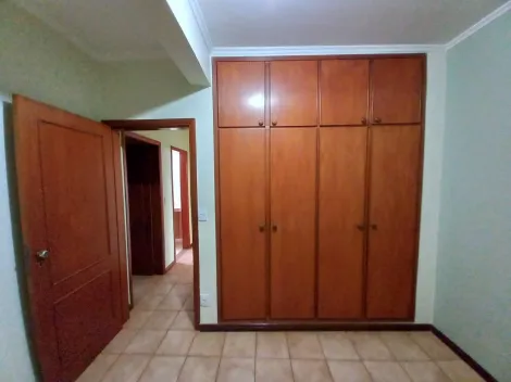 Alugar Apartamentos / Padrão em Ribeirão Preto R$ 1.750,00 - Foto 13