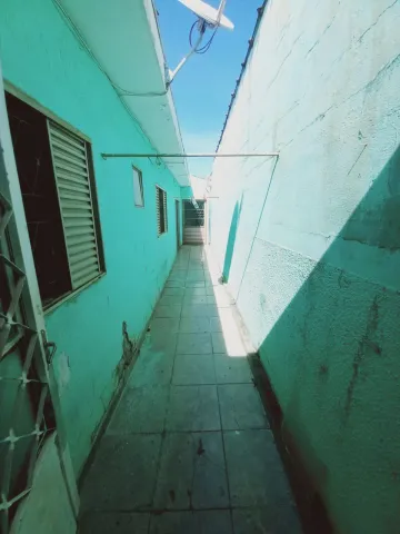 Alugar Casas / Padrão em Ribeirão Preto R$ 800,00 - Foto 17