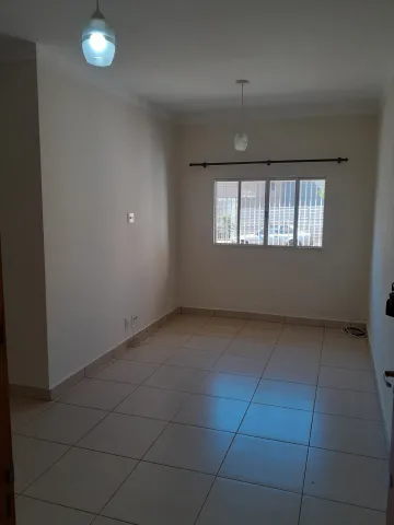 Alugar Apartamentos / Padrão em Ribeirão Preto R$ 1.100,00 - Foto 1