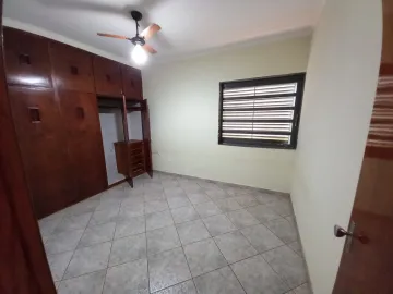 Alugar Casas / Padrão em Ribeirão Preto R$ 2.700,00 - Foto 10