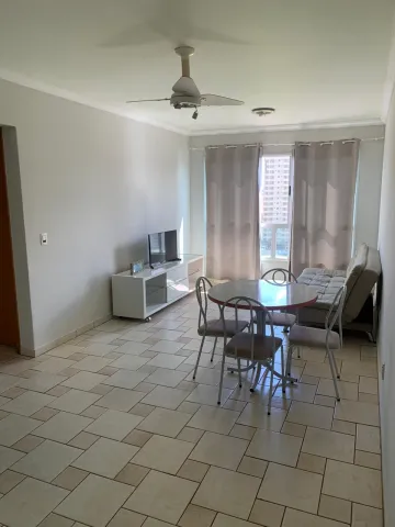 Apartamentos / Padrão em Ribeirão Preto 