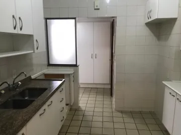 Alugar Apartamentos / Padrão em Ribeirão Preto R$ 1.650,00 - Foto 3