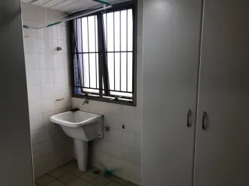 Alugar Apartamentos / Padrão em Ribeirão Preto R$ 1.650,00 - Foto 4