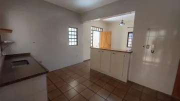 Alugar Casas / Padrão em Ribeirão Preto R$ 2.800,00 - Foto 13