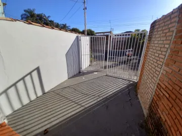 Casas / Padrão em Ribeirão Preto Alugar por R$1.600,00