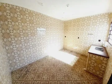 Alugar Casas / Padrão em Ribeirão Preto R$ 750,00 - Foto 4