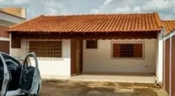 Casas / Padrão em Jardinópolis 