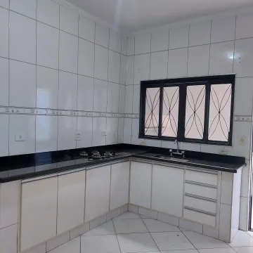 imagem 3 - CASA NO CENTRO DE PRADÓPOLIS imagem 3 - CASA NO CENTRO DE PRADÓPOLIS
