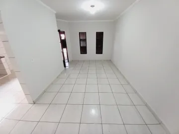 Alugar Casas / Padrão em Ribeirão Preto R$ 1.400,00 - Foto 1