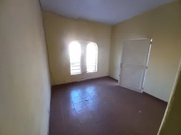 Alugar Casas / Padrão em Ribeirão Preto R$ 800,00 - Foto 3