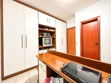 Comprar Apartamentos / Padrão em Ribeirão Preto R$ 750.000,00 - Foto 10
