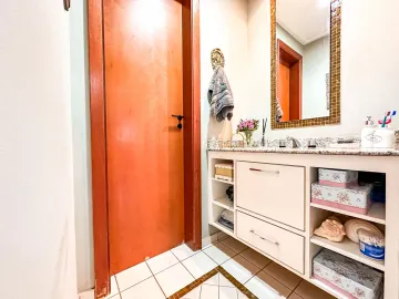 Comprar Apartamentos / Padrão em Ribeirão Preto R$ 750.000,00 - Foto 5